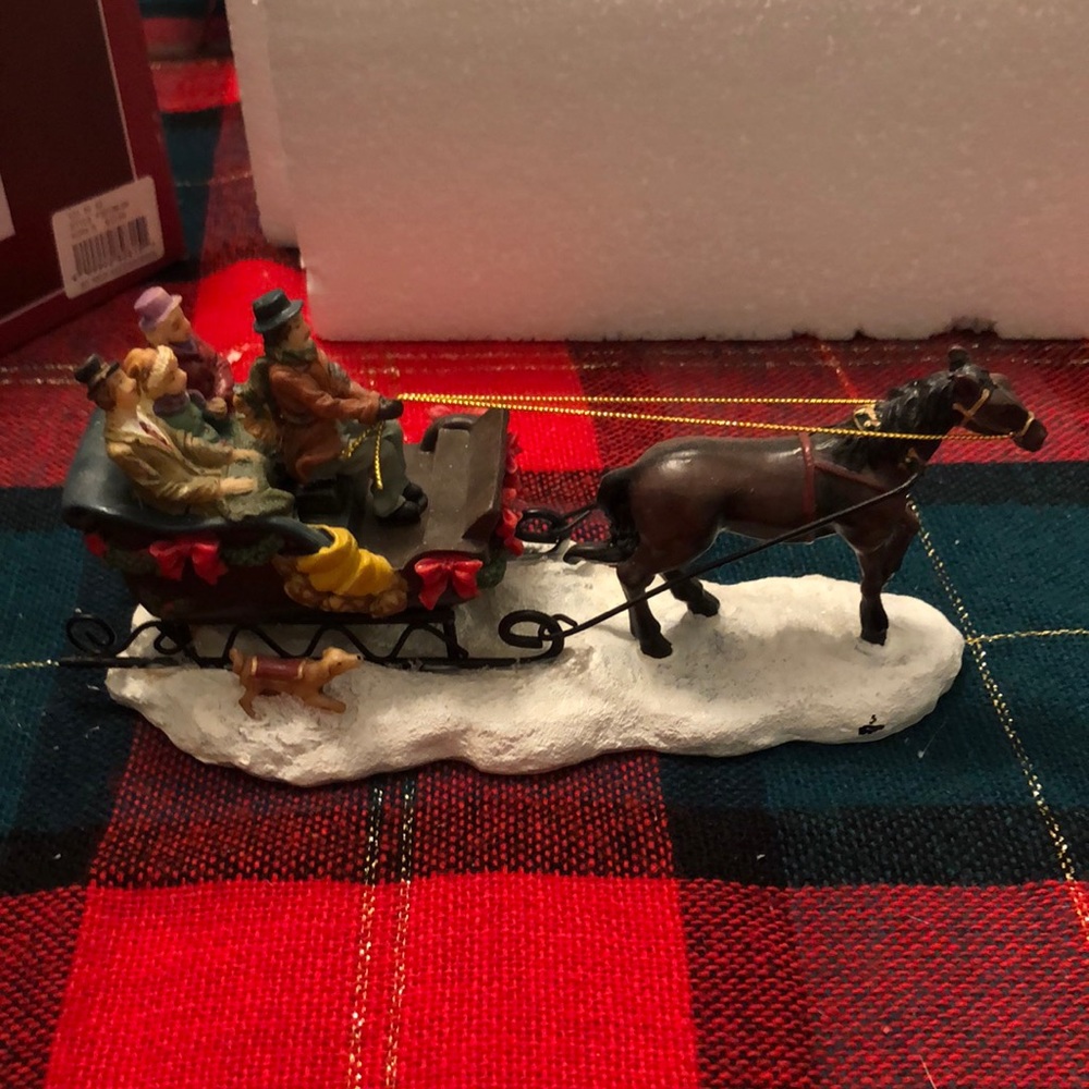 St. Nicholas Square Sleigh Ride